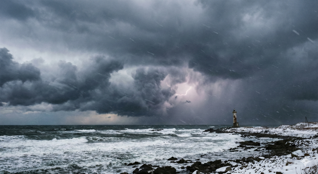 冬の雷雲の様子、または日本海側の冬の空模様