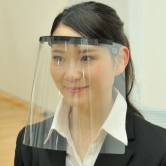 フェイスシールドの着用画像